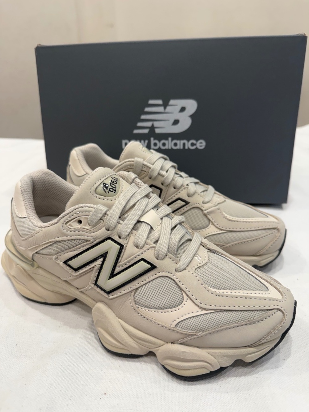 New Balance, U906078T, Color Grey Beige, Size Women's 7